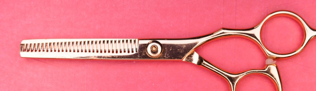 gold hair cut scissor